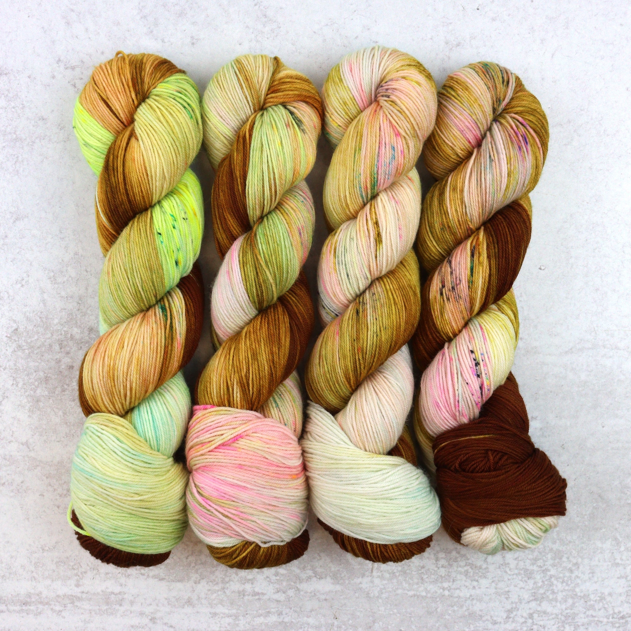 Smitten Kitten - Classic Sock - 2NDS